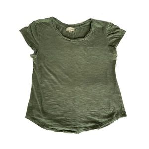 XS Green aritzia T shirt